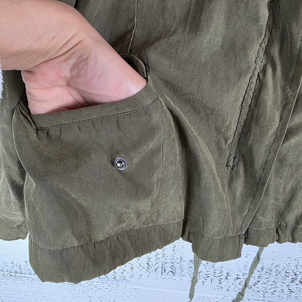 Brandy Melville Hailey Utility Jacket Olive Hooded Cargo OS - Picture 5 of 8